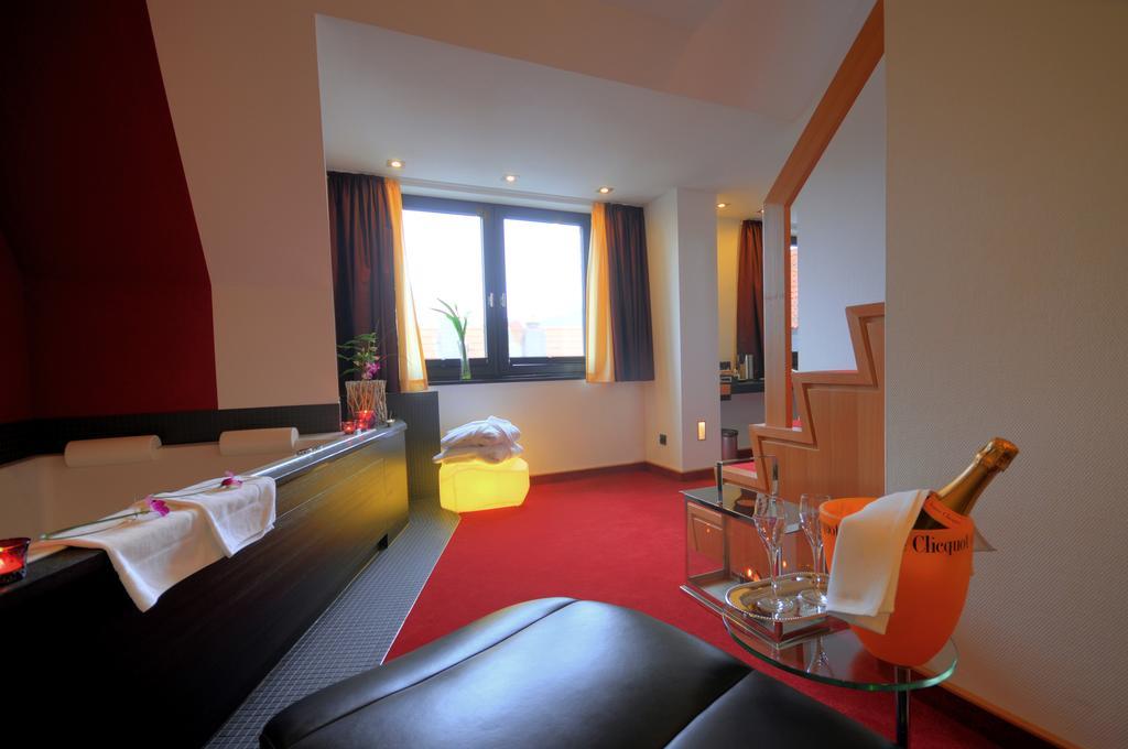 Hotel Antoniushütte Balve Esterno foto